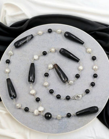 Black Agate and Cultured Pearl Lariat Necklace