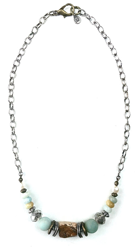 Short Natural Bead Center Necklace