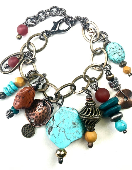 Mixed trinket bracelet