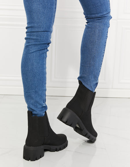 MMShoes Work For It Matte Lug Sole Chelsea Boots in Black