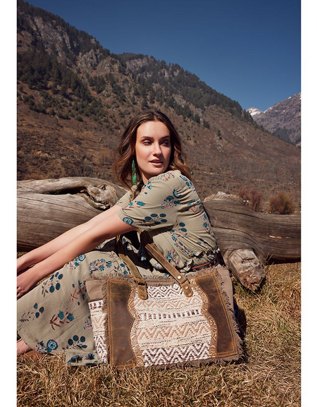 Mittle Small & Crossbody Bag