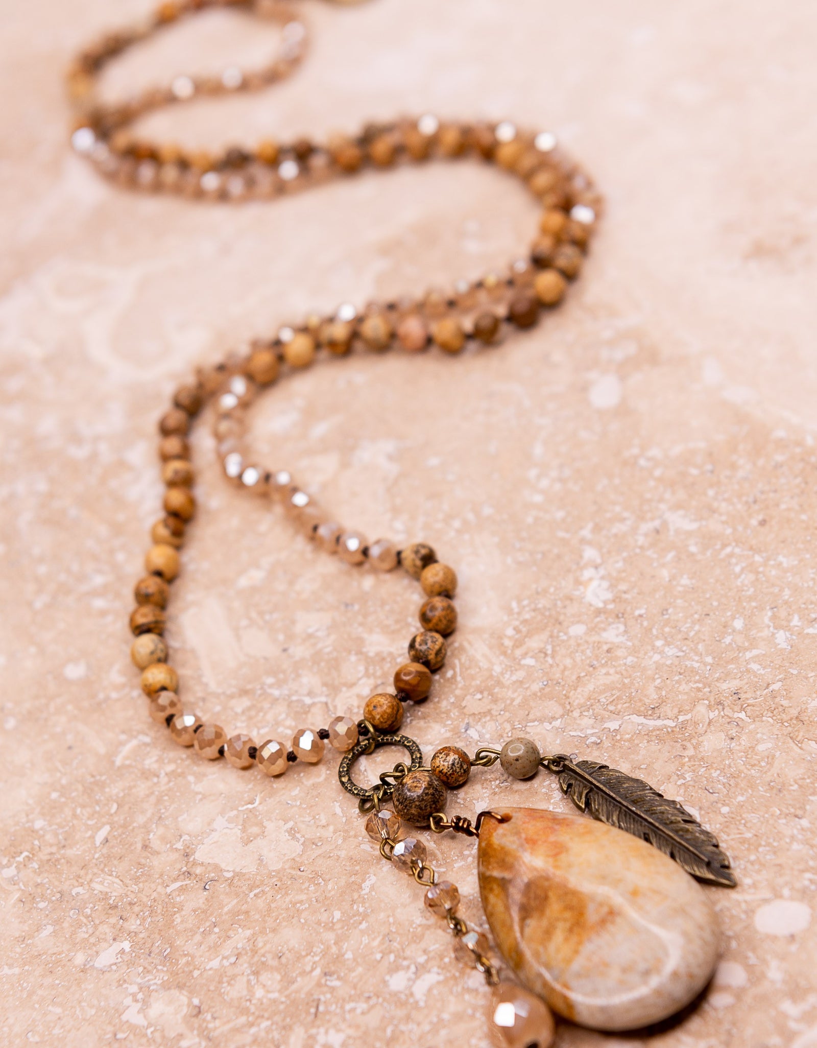 Meadow Necklace Taupe Mix