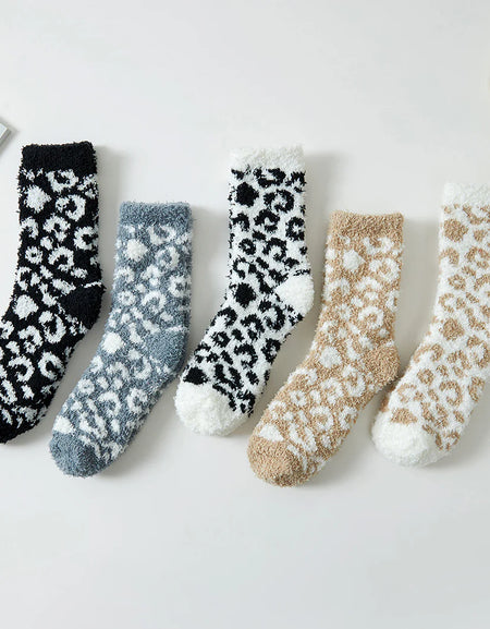 FC Leopard Pattern Fuzzy Winter Socks