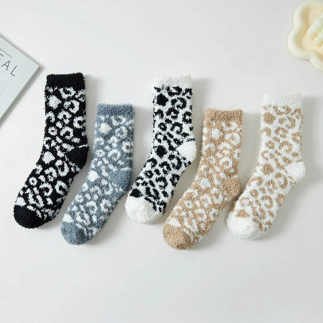 FC Leopard Pattern Fuzzy Winter Socks
