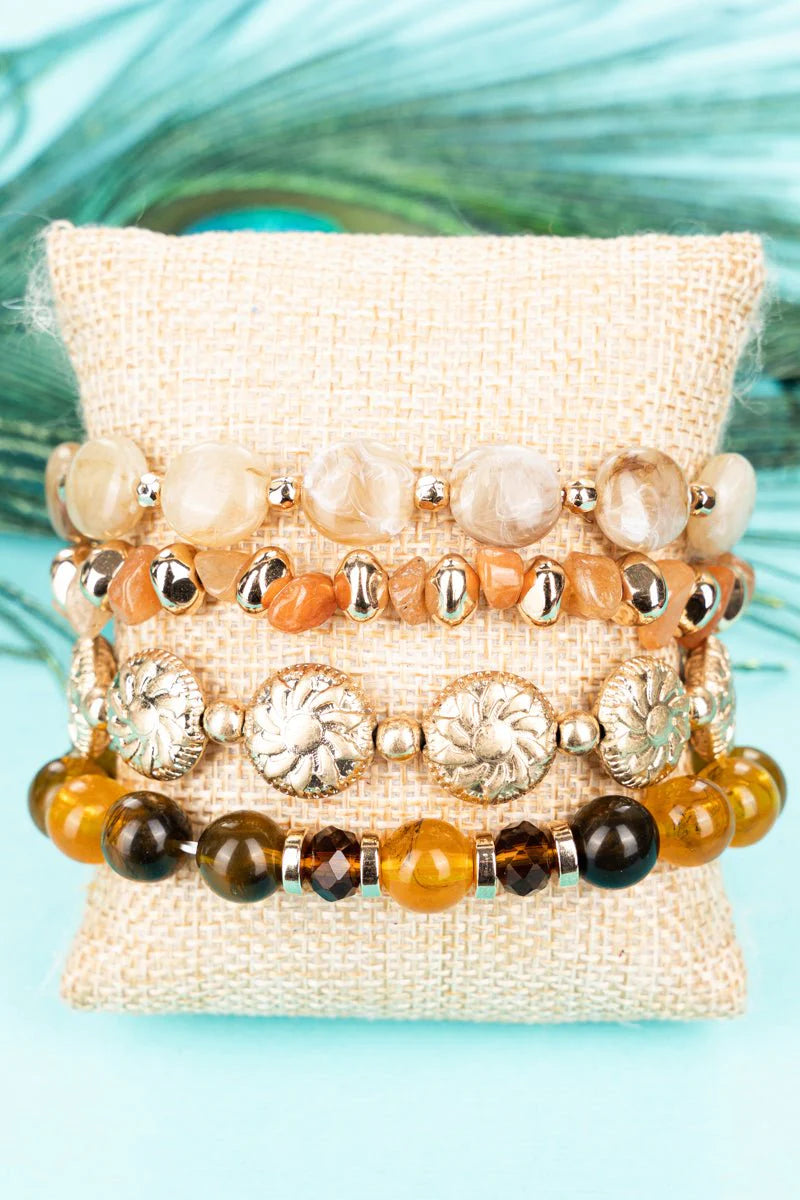 THE WHISPERING RIDGE BROWN AND WHITE BRACELET SET