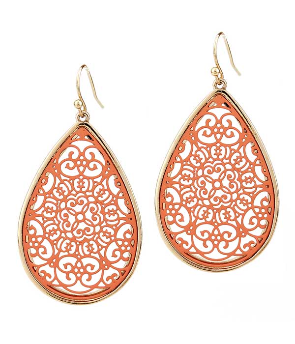Metal filigree teardrop earring - coral