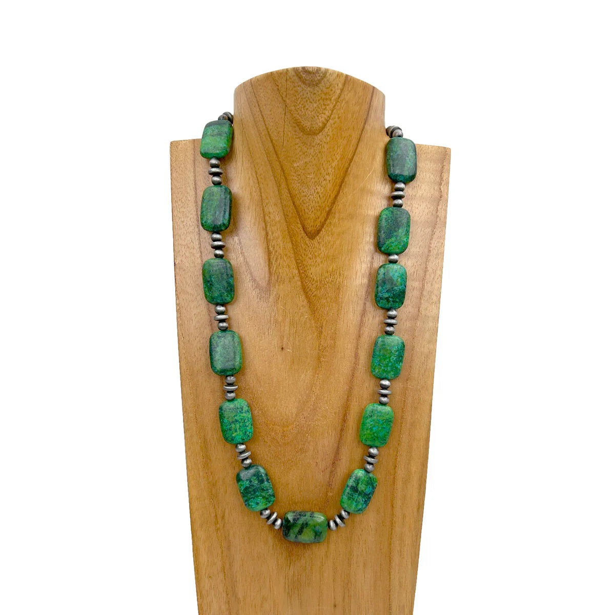 WE 23 inch silver Navajo pearl necklacewith green rectangle turquoise stone