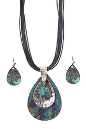 Multi teardrop pendant and cord necklace set