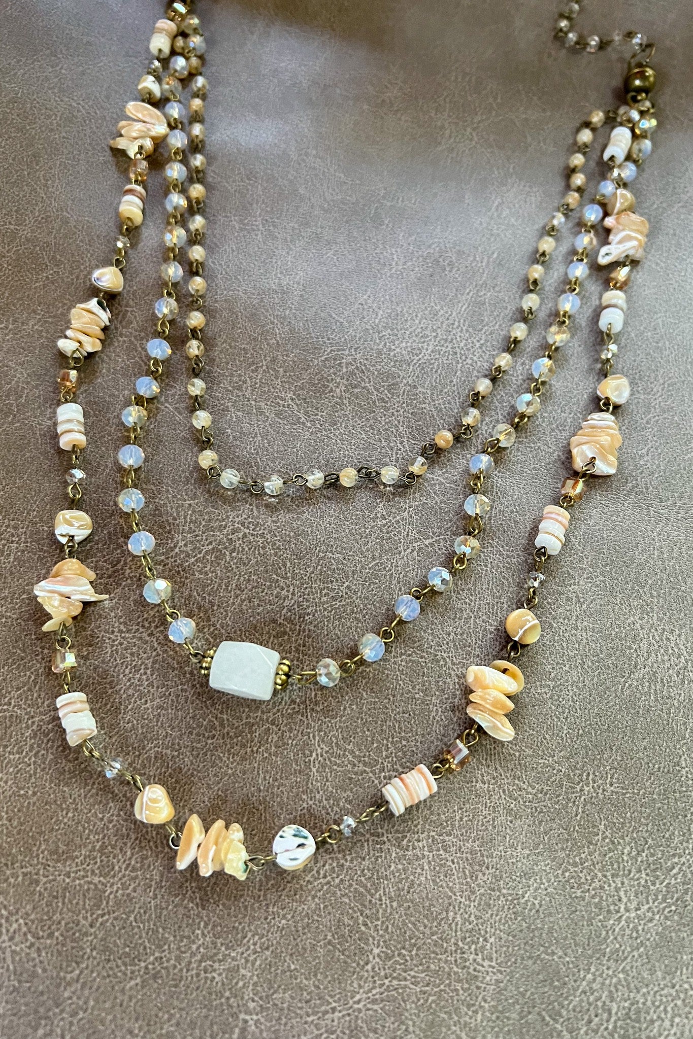 Medina Necklace - Beige