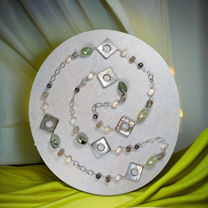 Gemstones and Cultured Pearls Necklace