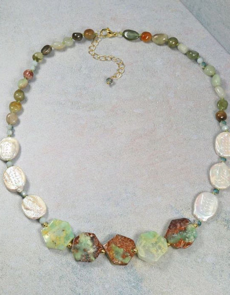 Chrysoprase and Freshwater Pearls Short Necklace