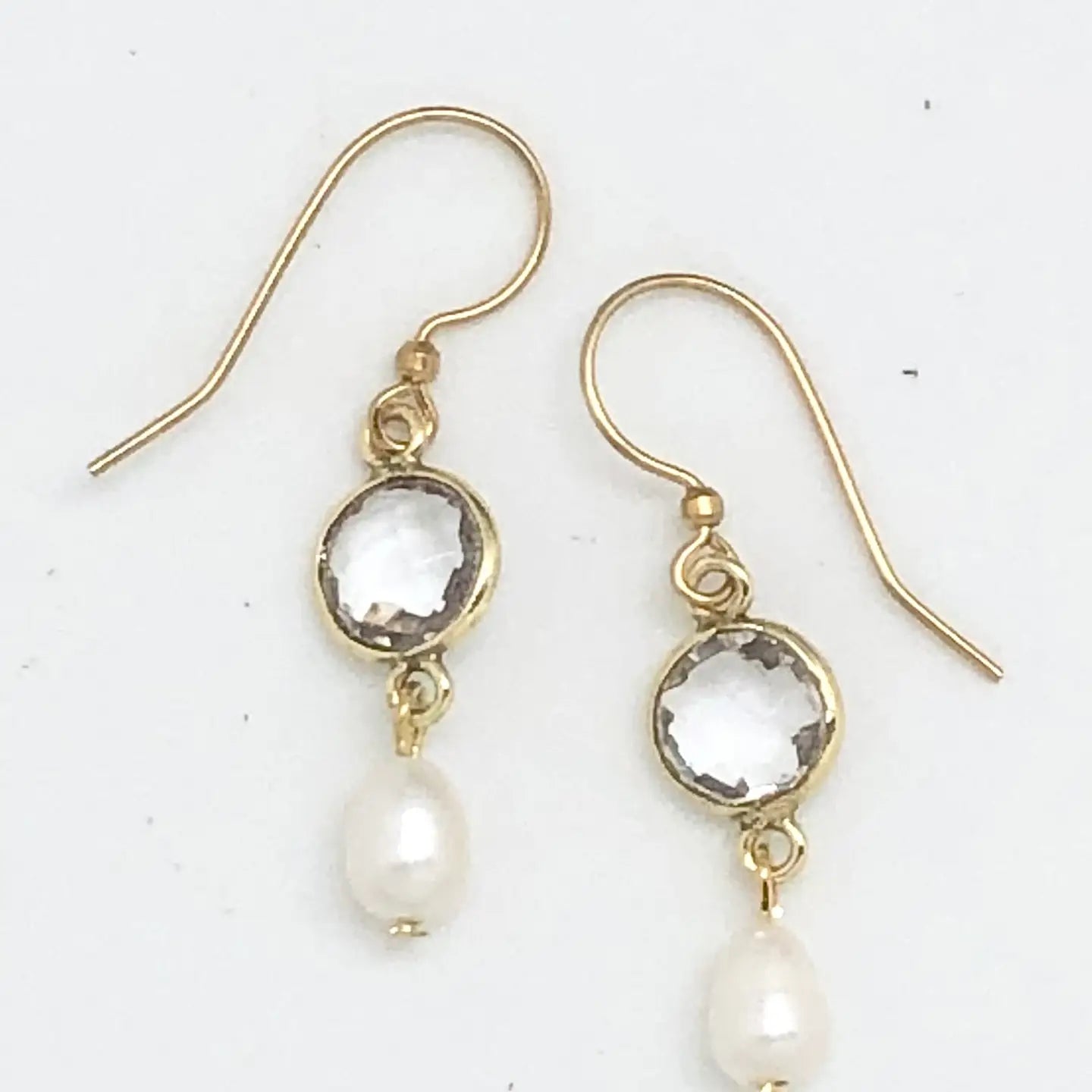 Earring Glass Bezel with Freshwater Pearl Drop Gold