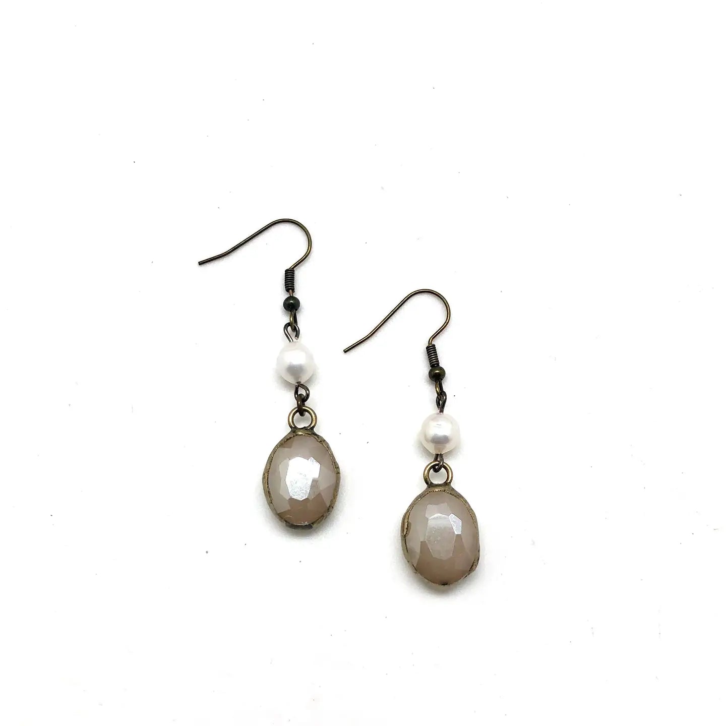 Earring Oval Drop Antique Gold W/Freshwater Pearl Frenchhook