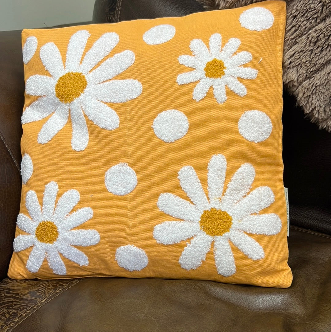 Tufted Daisy Pillow