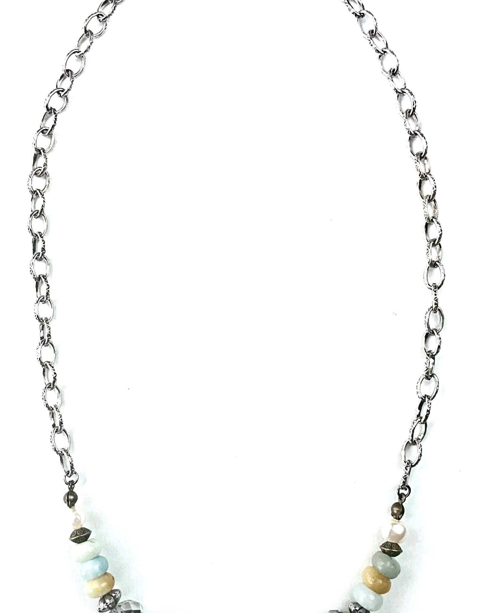 Short Natural Bead Center Necklace