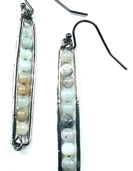 Beaded thin earrings