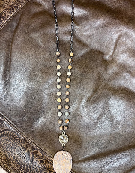 AUG natural base necklace with crystal and stone drop