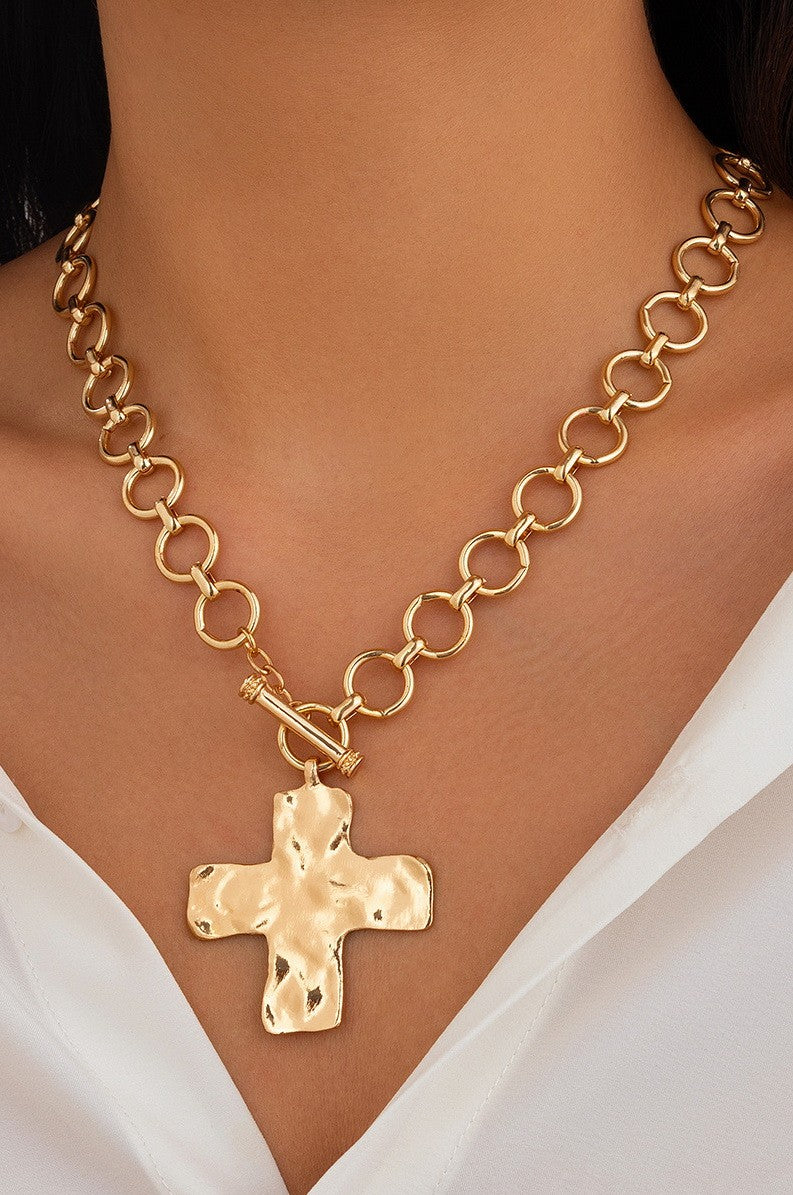 Hammered Cross Front Toggle Necklace - Gold