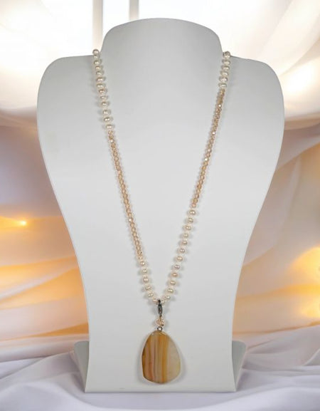 Freshwater Pearl and Crystal Pendant Necklace