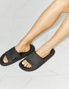 MMShoes Arms Around Me Open Toe Slide in Black