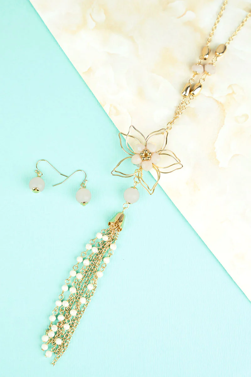 Peach Floretta Necklace and Earring Set